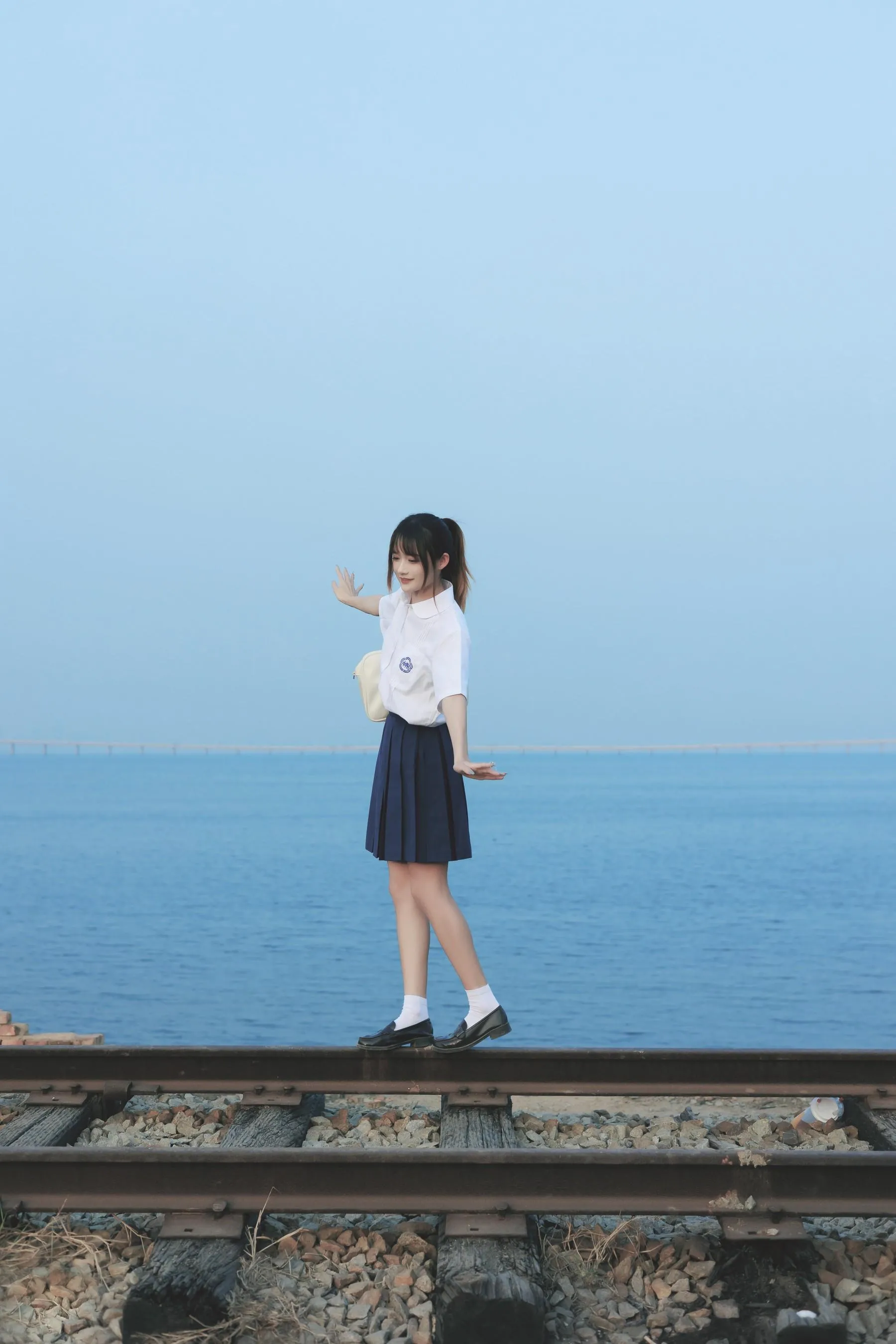 [艺图语] 2022.06.28 海风的声音 兔子Zzz不吃胡萝卜 [39P]插图4